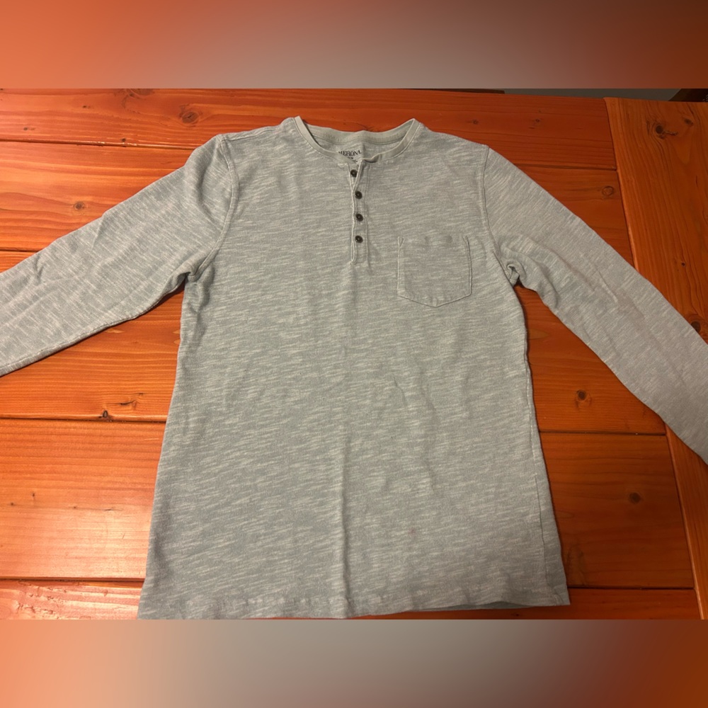Merona Blue long sleeve Henley shirt